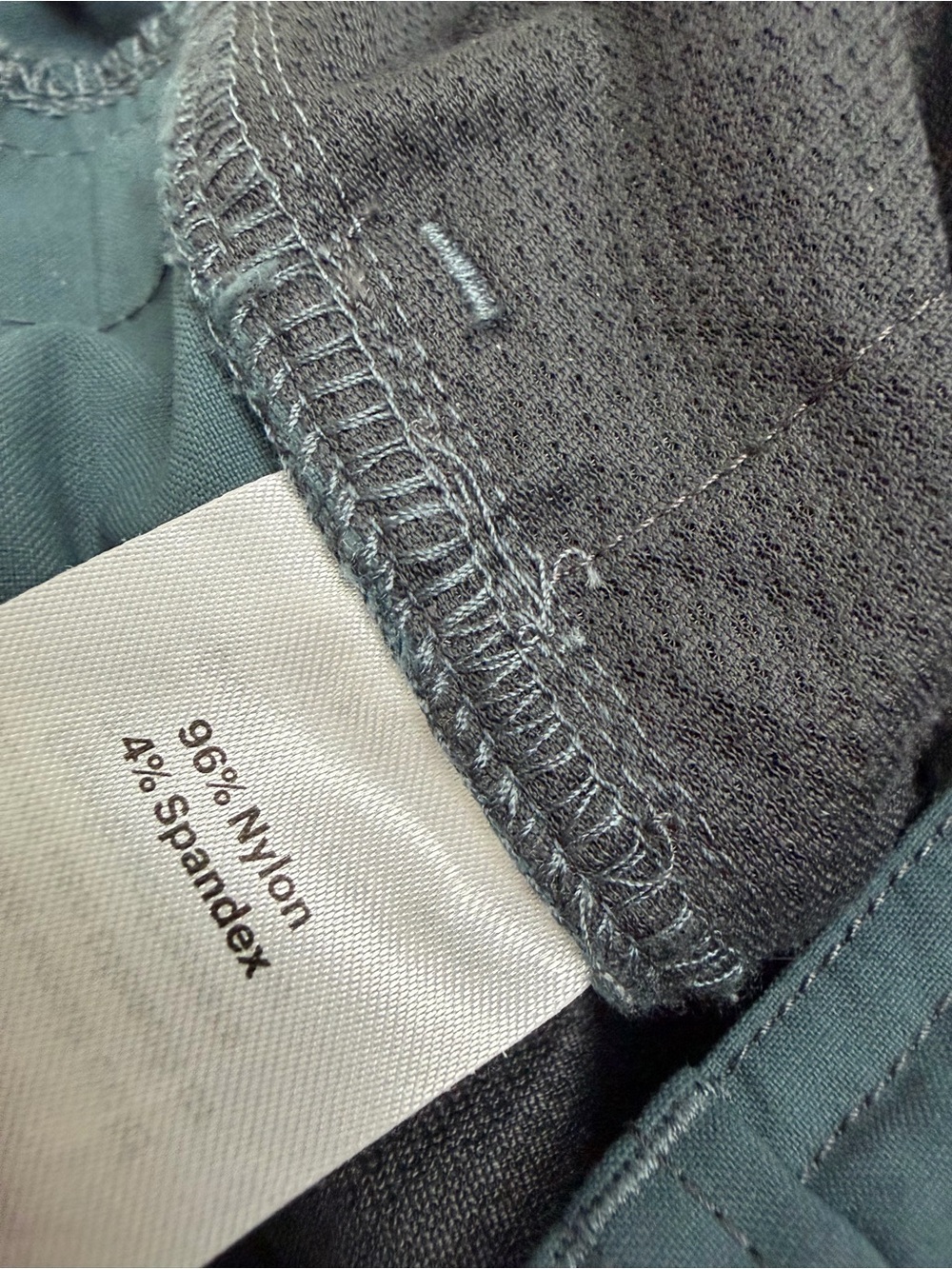 REI Co-op Women's Straight Leg Convertible Cargo Pants in Dark Slate Size 6 - Picture 5 of 7